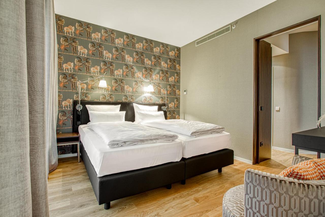 Parkhotel ไฮล์บรอนน์ ภายนอก รูปภาพ